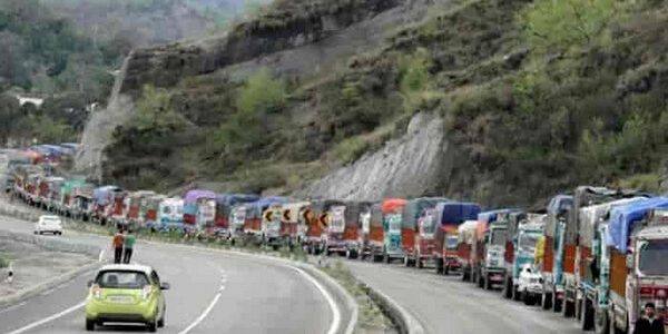 Kashmir Truck Halt 270922