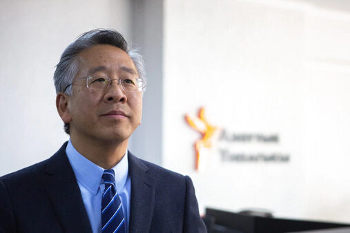 Donald Lu USA131122